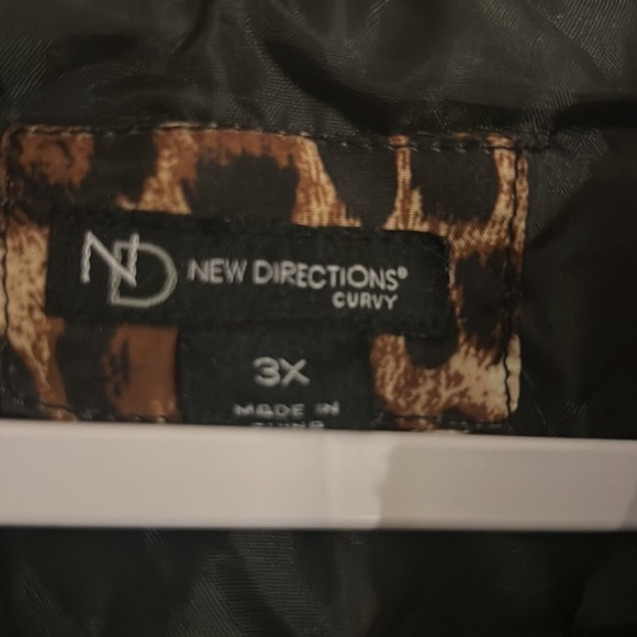 ⬇️New Direction Curvy Vest - Picture 6 of 6